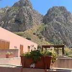 Makari, Rocca Pirciata 马卡里