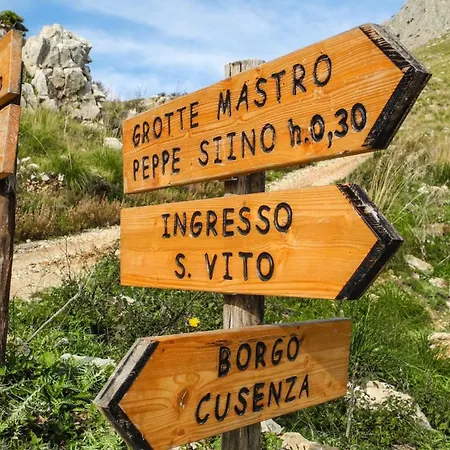 Makari, Villetta Rocca Pirciata *